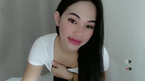 Julia online show from January 25, 2025, 11:44 am