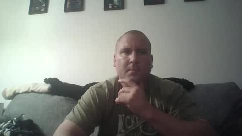 Snapshot of just1more5 chatting on May 11, 2026, 3:23 am just1more5 online show from May 11, 2026, 3:23 am
