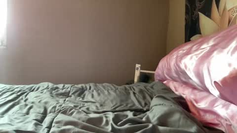 Flirty influncer online show from July 20, 2026, 2:41 pm