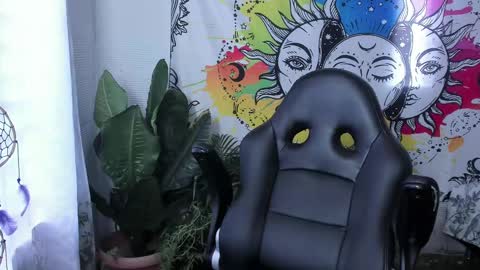 Snapshot of just_katiex chatting on February 20, 2025, 10:26 pm Sofia online show from February 20, 2025, 10:26 pm