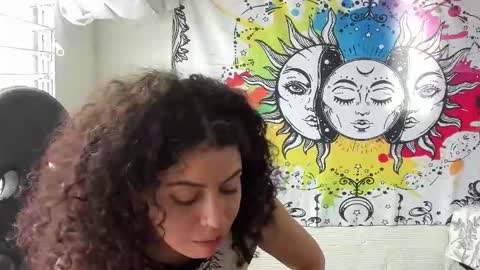 Snapshot of just_katiex chatting on February 21, 2025, 4:48 pm Sofia online show from February 21, 2025, 4:48 pm