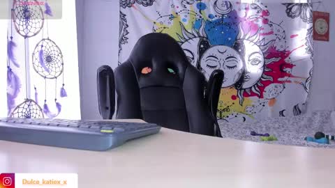 Snapshot of just_katiex chatting on February 27, 2025, 9:25 pm Sofia online show from February 27, 2025, 9:25 pm