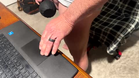 justanudedude online show from December 13, 2024, 1:33 pm