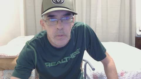 justasexyguyforu online show from April 3, 2026, 12:30 am