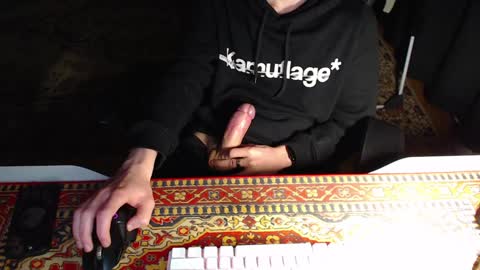 justchillinxo online show from December 28, 2024, 9:19 pm