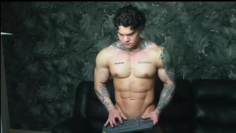 justin clark1 online show from May 16, 2026, 2:52 am
