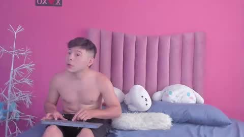 JUSTIN Y JAZMIN online show from December 17, 2024, 9:27 pm