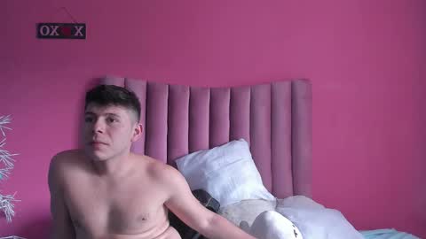 JUSTIN Y JAZMIN online show from January 9, 2025, 7:50 pm