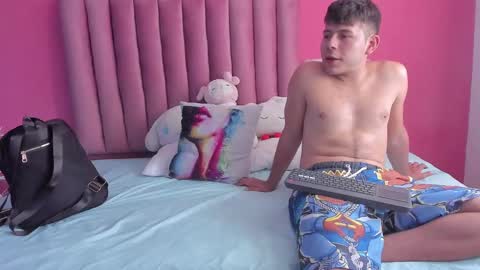 JUSTIN Y JAZMIN online show from January 13, 2025, 7:31 pm