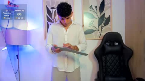 justin_payn14 online show from April 30, 2026, 3:02 am