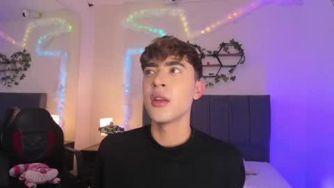 Justin online show from December 22, 2025, 11:29 am