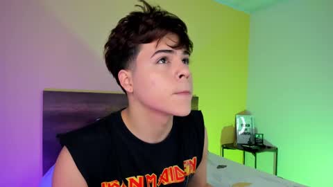 Justin online show from February 26, 2025, 12:14 pm