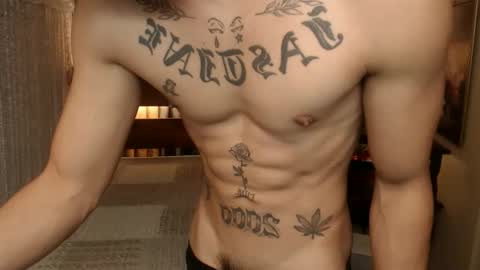 justine_hunk online show from March 23, 2026, 5:55 am