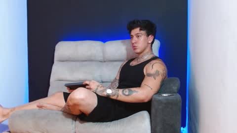 justinfuller_31 online show from December 20, 2025, 8:43 am