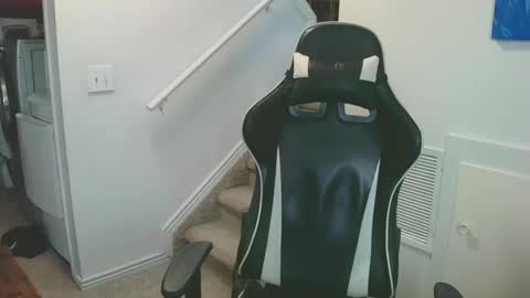 justintym69 online show from January 3, 2025, 8:22 pm