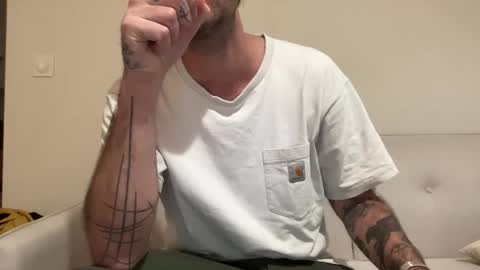 justmeandyou00 online show from December 6, 2024, 2:49 pm