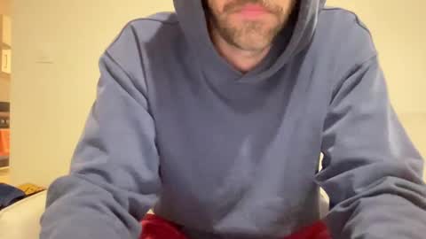 justmeandyou00 online show from December 10, 2024, 12:38 pm