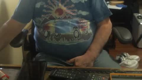 justmeohio online show from April 23, 2026, 5:26 pm