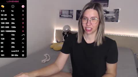 Julie online show from September 10, 2025, 4:12 am