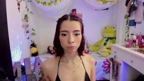 Mia online show from December 20, 2025, 12:07 am