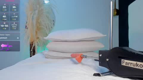 justmolly_ online show from May 20, 2026, 5:13 am