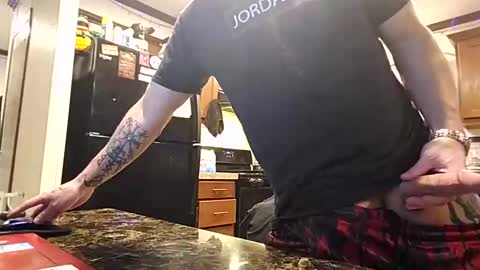 justus0624 online show from October 8, 2025, 1:36 am