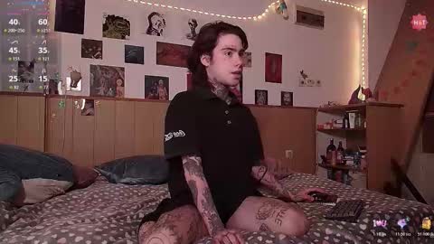 Juuzou hehim u can call me Juz online show from November 16, 2025, 1:28 pm