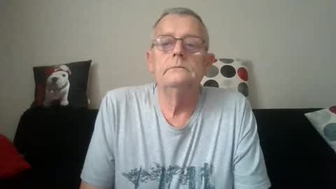 Snapshot of jyarthur01750 chatting on October 3, 2025, 4:04 pm Arthur01750 online show from October 3, 2025, 4:04 pm