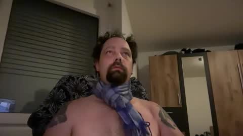 niceoregano online show from December 21, 2025, 6:48 pm