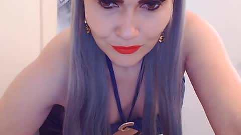Snapshot of k_queen36 chatting on July 13, 2026, 9:45 am k_queen36 online show from July 13, 2026, 9:45 am