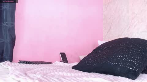 Snapshot of k_stormi_ chatting on March 8, 2025, 11:05 am STORMI online show from March 8, 2025, 11:05 am