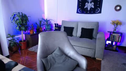 Carym  online show from March 12, 2025, 5:17 pm