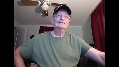 Snapshot of kabriggs137 chatting on February 28, 2025, 11:34 pm kabriggs137 online show from February 28, 2025, 11:34 pm