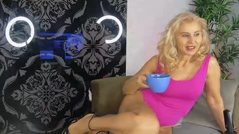 kaceykayx online show from December 16, 2025, 5:45 am