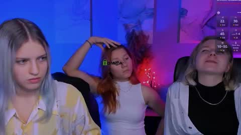 kaela_spell_ online show from December 1, 2025, 8:47 pm