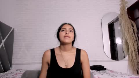 Kaela online show from November 17, 2025, 1:39 pm