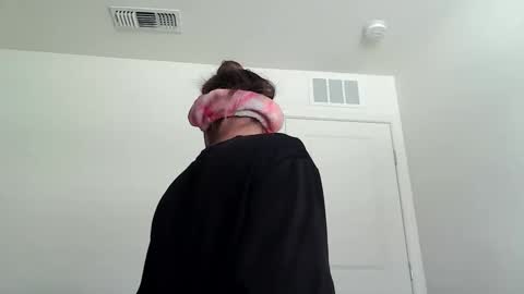 Snapshot of kaelagreen chatting on April 7, 2026, 11:26 pm kaelagreen online show from April 7, 2026, 11:26 pm