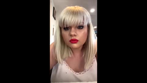 Kaelia and Daniel online show from April 21, 2026, 7:25 am