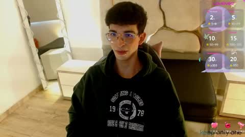 kai_tay1 online show from April 20, 2026, 11:57 am