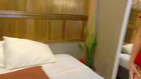 kaiawhite online show from April 16, 2026, 9:39 pm