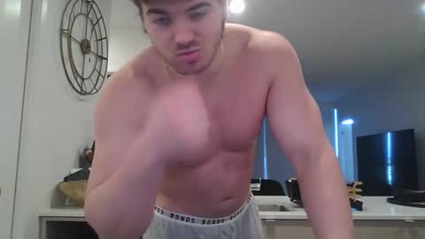 Snapshot of kailebtwinkletoes chatting on October 28, 2025, 10:12 pm MrJuicyJames online show from October 28, 2025, 10:12 pm