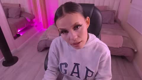 Snapshot of kailie_travis chatting on May 30, 2026, 12:19 am Kailie online show from May 30, 2026, 12:19 am