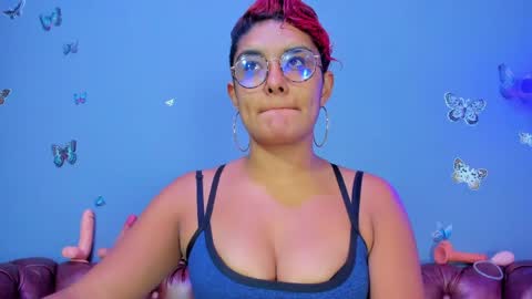 kaira_mosse_ online show from April 9, 2026, 11:37 am