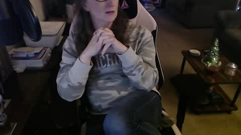 Snapshot of kait331 chatting on December 18, 2024, 1:26 am Camprincess331 online show from December 18, 2024, 1:26 am