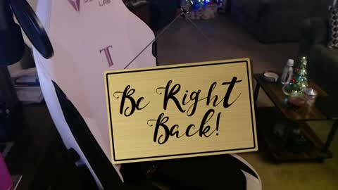 Snapshot of kait331 chatting on December 24, 2024, 1:16 am Camprincess331 online show from December 24, 2024, 1:16 am