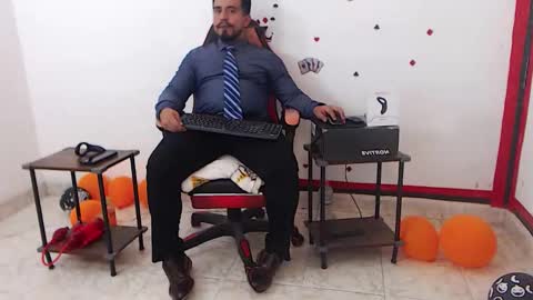 Kaleth online show from November 9, 2025, 5:39 am