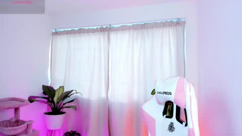 Kali Ka Please help me with your thumbs up its important   dont forget my birthday on October 26 online show from March 1, 2025, 12:23 pm