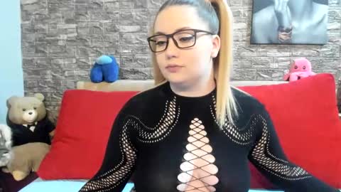 kalindahot online show from February 19, 2026, 8:05 pm