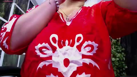 Alisha online show from November 20, 2025, 10:15 am