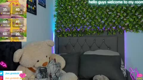 Snapshot of kami_22 chatting on December 1, 2024, 4:40 pm camilo  independent model online show from December 1, 2024, 4:40 pm